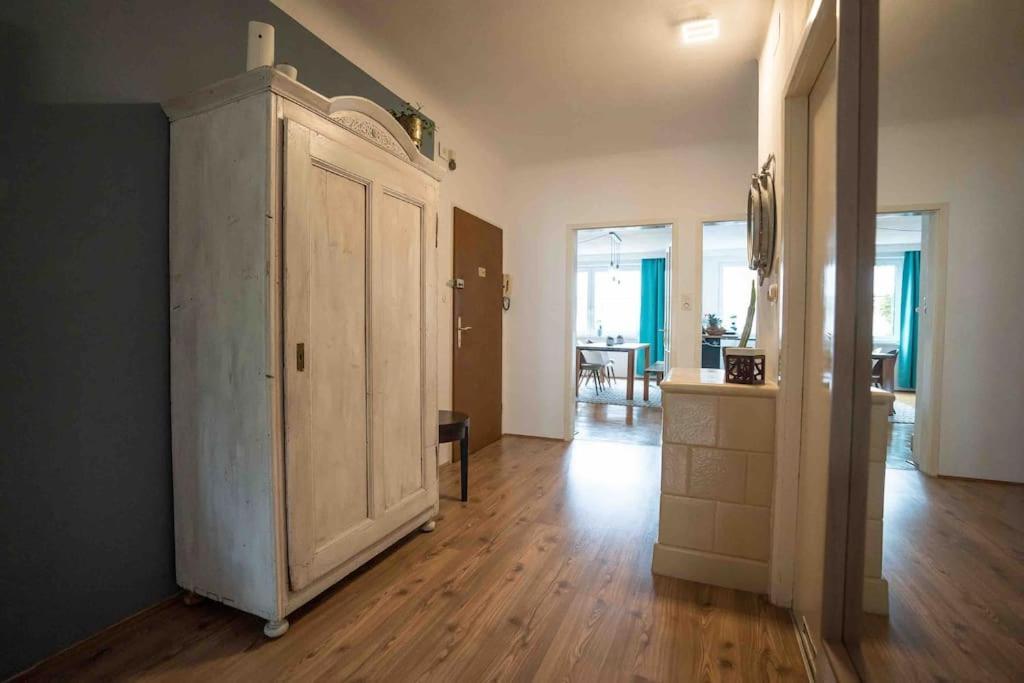 Cozy And Stylish Near Schoenbrunn Castle Apartment Vienna